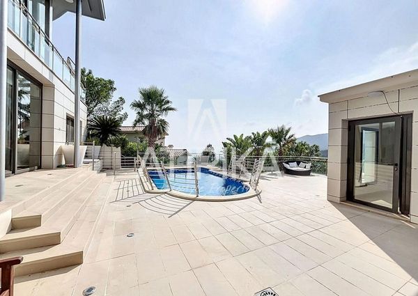 Garraf II (Les Botigues de Sitges), Castelldefels, Catalonia 08860