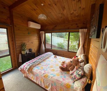 Charming 3BR West Harbour Retreat - Photo 6