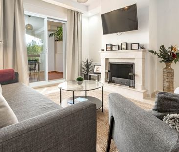 2 Bedroom Apartment For Rent in Nueva Andalucía, Málaga - Photo 6