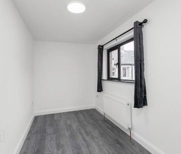 21 Bloomfield Street, Belfast, BT5 5AU - Photo 2