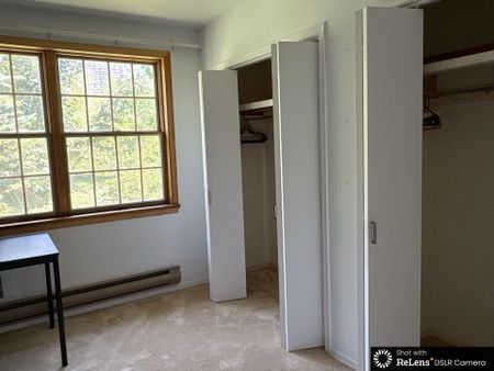 For Lease - 5 Basswood Road, Toronto, Ontario - Photo 5