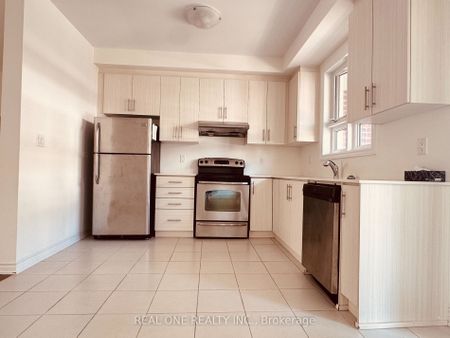 For Lease - 70 Chicago Lane, Markham, Ontario - Photo 3