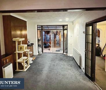 3 bedroom House To Let - Photo 2