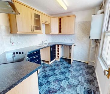 2 bedroom terraced house to rent - Photo 6