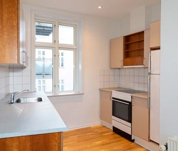 Centralt beliggende lejlighed i Aalborg med 3 værelser - Photo 2