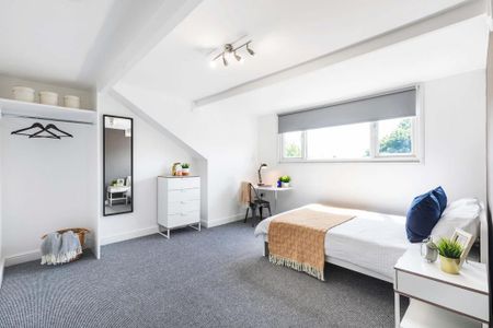 6 bedroom house to rent - Photo 2