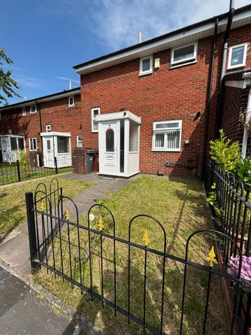 2 bedroom terraced house to rent - Photo 4