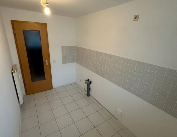 2-Raum Wohnung 55m2 Balkon Fahrstuhl - Foto 1