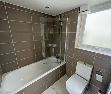 Selborne Road, Hove 1 bedroom end of terrace house to rent - Photo 4