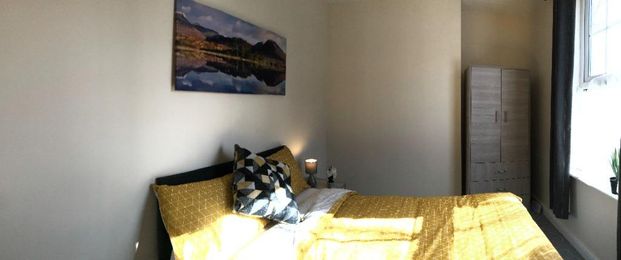 1 bedroom in a house share to rent - Photo 1