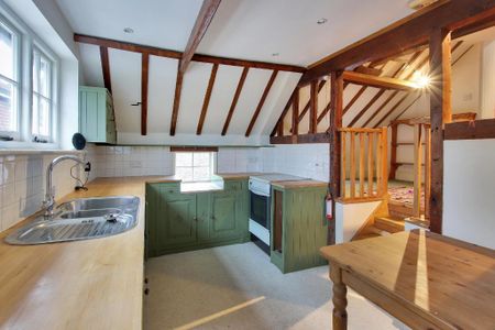 2 bedroom detached house to rent - Photo 2