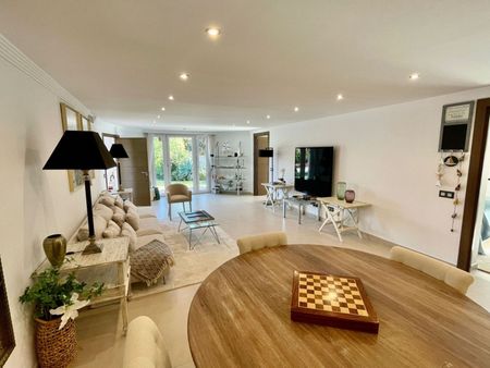 Detached Villa in San Pedro de Alcántara - Photo 2