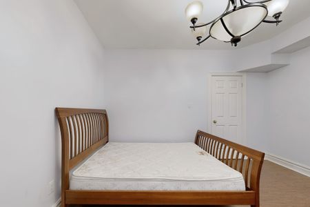 For Lease - 176 Elmwood Avenue Unit# Basement, Toronto, Ontario - Photo 5