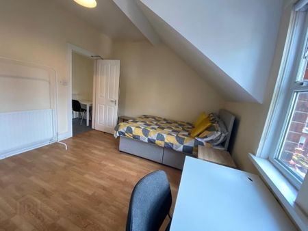 Elaine Street, Room 4, SHORT TERM - All Bills Included, Belfast, BT9 5AR - Photo 4