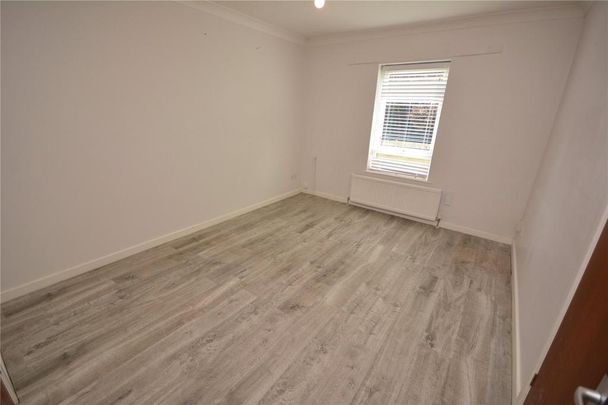 2 bedroom ground floor flat to rent - Photo 1
