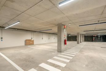 1 Bedroom Apartment with swimming pool, Miraflores, Oeiras