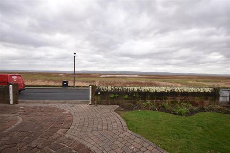 The Parade, Parkgate - Photo 4