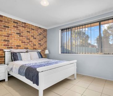 Comfortable & Low-Maintenance Living - Photo 2