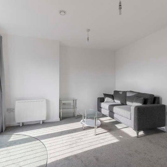 Fleet Street, Swindon, SN1 - Photo 1