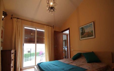 Semi Detached Villa - Photo 4