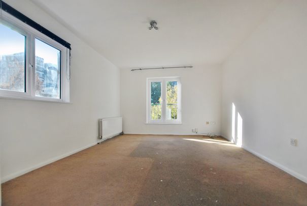 Deans Gate Close, Forest Hill, London - Photo 1