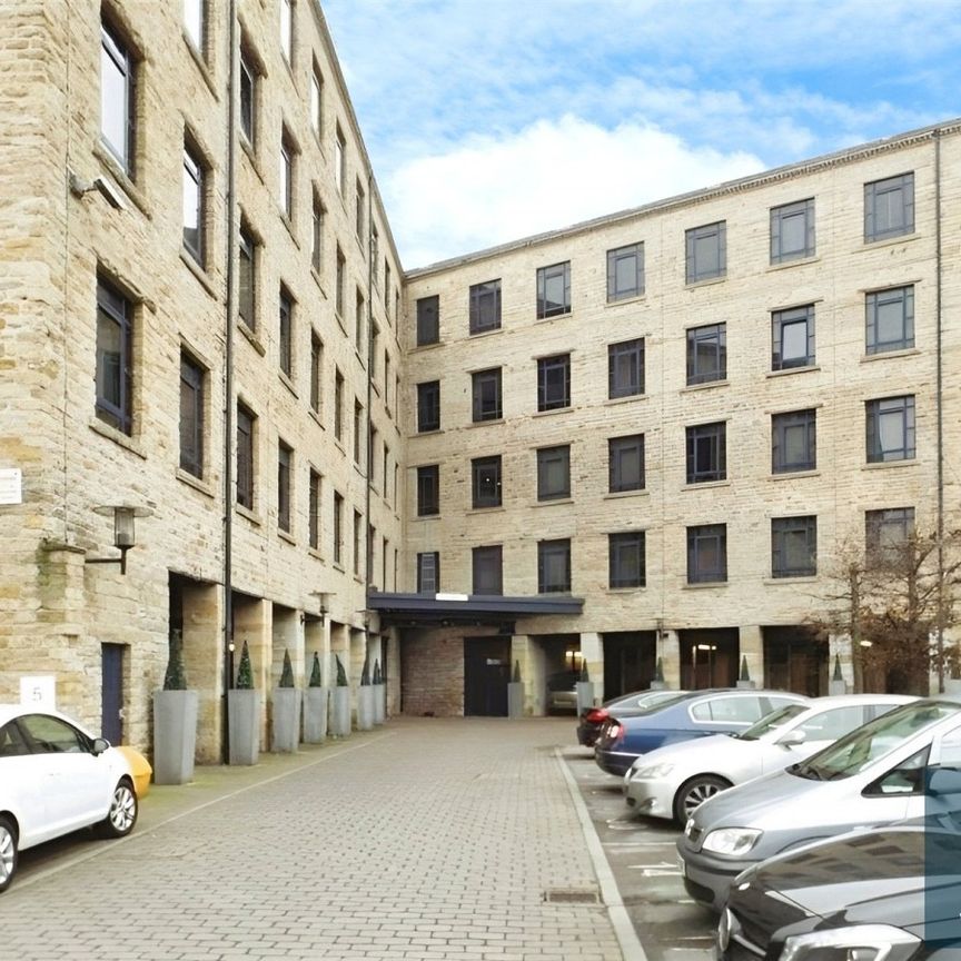 The Melting Point, Firth Street, Huddersfield, HD1 - Photo 1
