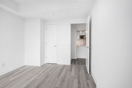 For Lease - 3071 Trafalgar Road Unit# B510, Oakville, Ontario - Photo 4