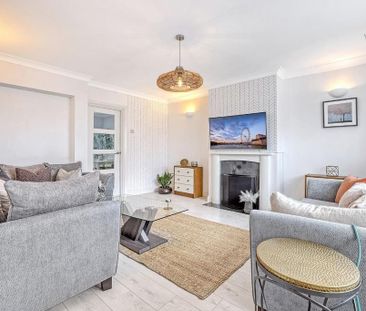 3 bedroom terraced house to rent - Photo 2