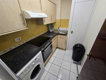 2 bedroom apartment to rent - Photo 4