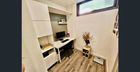 FULLY FURNISHED outstanding one bed plus study - Photo 5