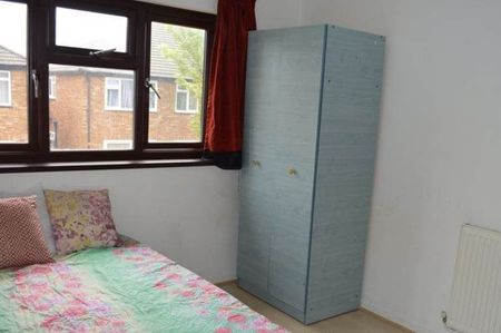 Room in a Shared House, Skiers St, E15 - Photo 3