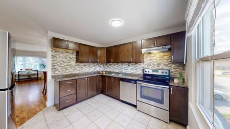 For Lease - 2440 Bromsgrove Road Unit# 77, Mississauga, Ontario - Photo 5