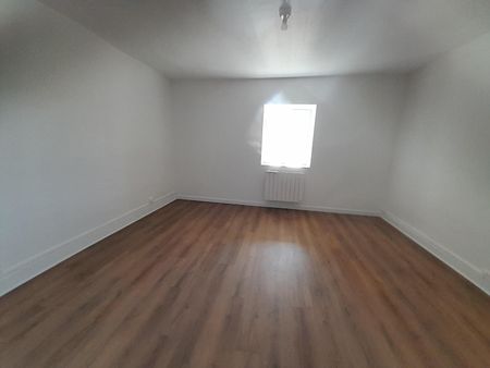 Location Appartement 3 pièces 72m² MACON 71000 - Photo 2