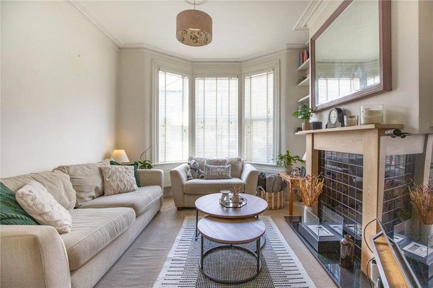 3 bedroom terraced house to rent - Photo 1