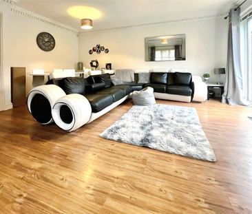 3 bedroom semi-detached house to rent - Photo 3