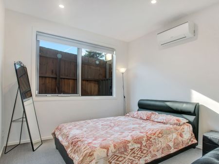 Convenience Galore - Heart of Pascoe Vale! - Photo 4