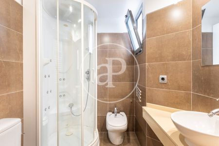 Ático de alquiler en C/ del Duc de Calàbria, Russafa - Photo 2