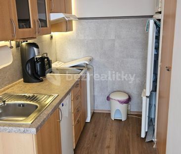 Pronájem bytu 1+kk • 31 m² bez realitkyNa Vrších, Praha - Strašnice - Photo 3
