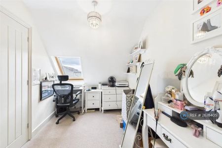 3 bedroom terraced house to rent - Photo 4