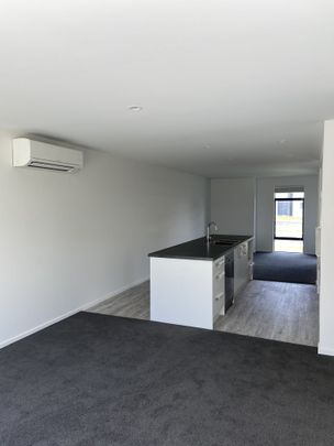 113 Manakura Street - Photo 1