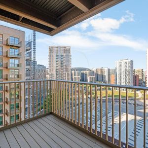 3 bedroom flat to rent - Photo 2