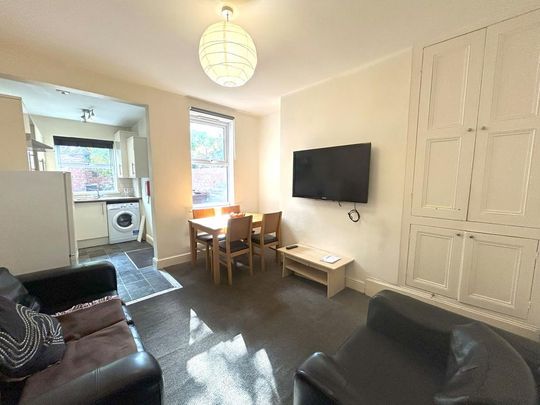 3 bedroom house share to rent - Photo 1
