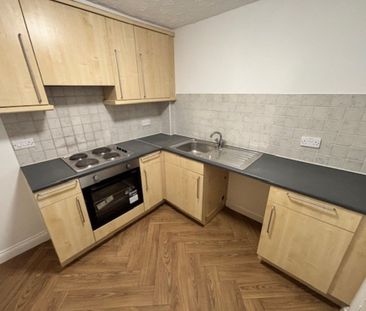 Mountbatten Close, Preston - Photo 2