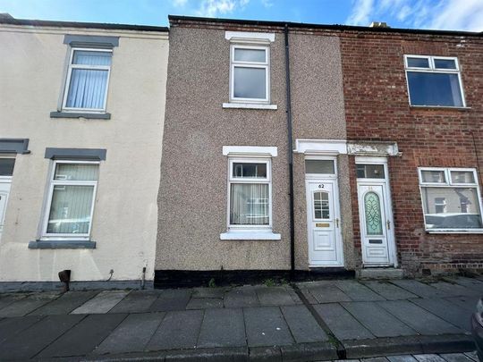 2 bedroom terraced house to rent - Photo 1
