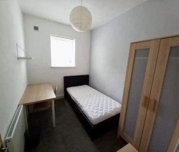 4 bedroom house share to rent - Photo 3