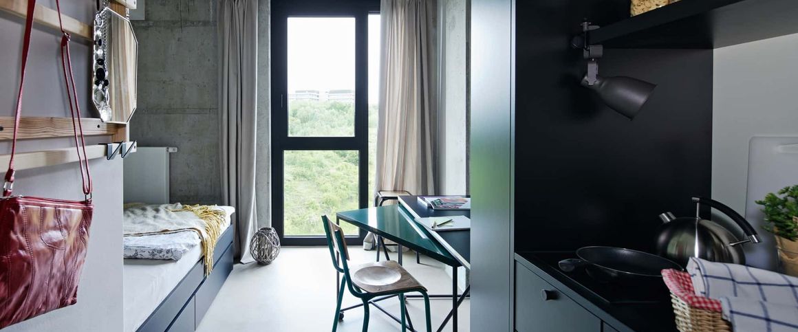 Classic - Long Term - Floor 4 - Photo 1