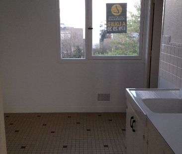 Location Appartement 2 pièces 47m² RENNES 35200 - Photo 2