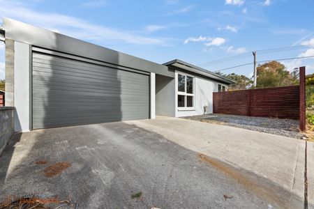 140 Kalgoorlie Crescent, Fisher ACT 2611 - House For Rent | Domain - Photo 5