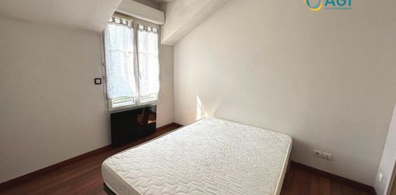 T2 meublé avec place de stationnement - Photo 2