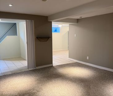 For Lease - 11 Thorncroft Crescent, Ajax, Ontario - Photo 2